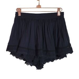 Mika & Gala Black Lace Trimmed Boho Shorts (Size 8)